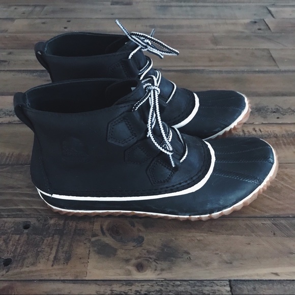 Sorel Out N’ About Waterproof Ankle Boots - Picture 4 of 7